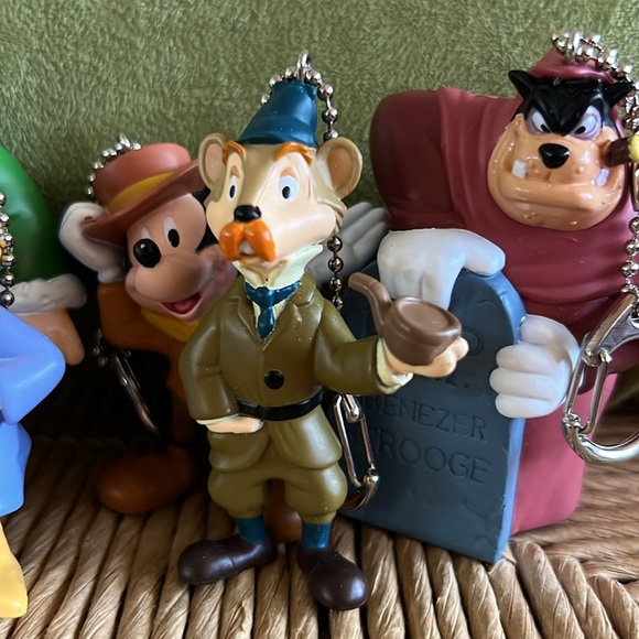 Complete 10 Piece set of Disney A Christmas Carol Keychains EC - Picture 5 of 10